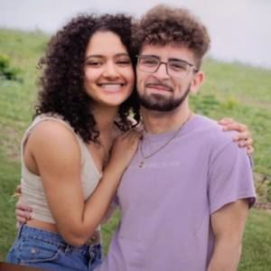 Meet your Posher, Aisha